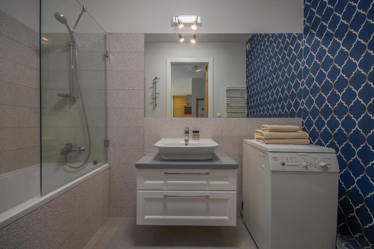 Citystay Ambra Waterlane Apartment กดัญสก์ ภายนอก รูปภาพ